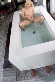 Bath for Two 8 of 20